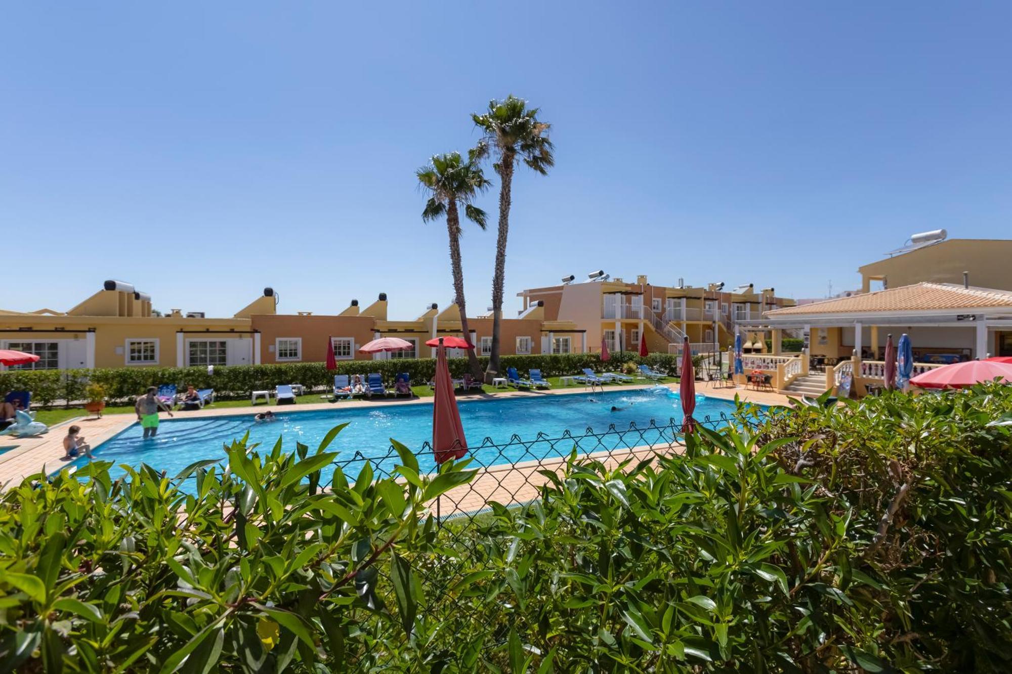 Villas Barrocal Pêra Екстериор снимка