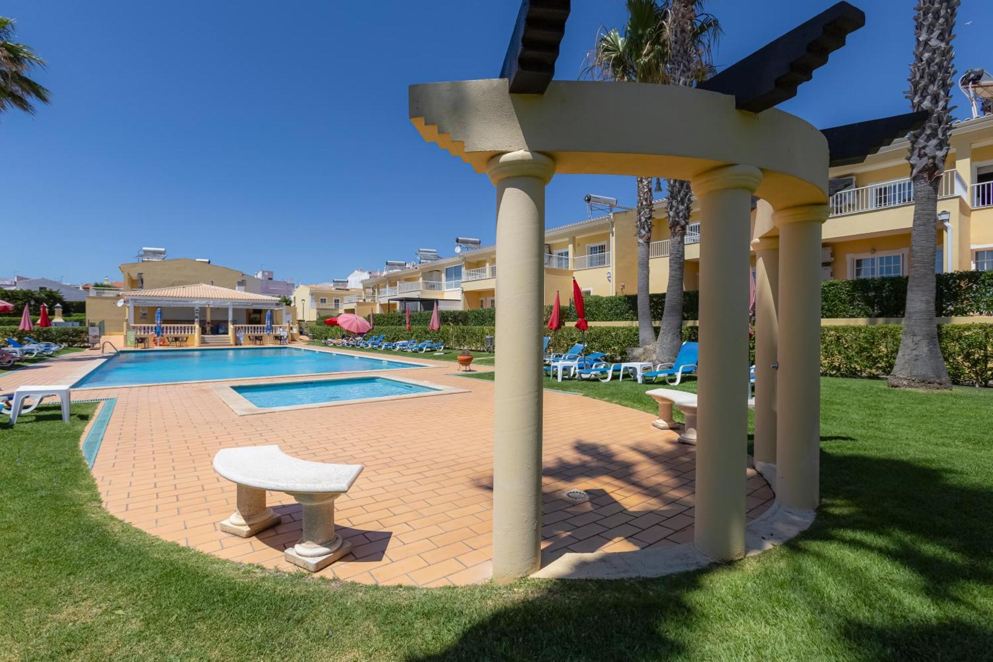 Villas Barrocal Pêra Екстериор снимка