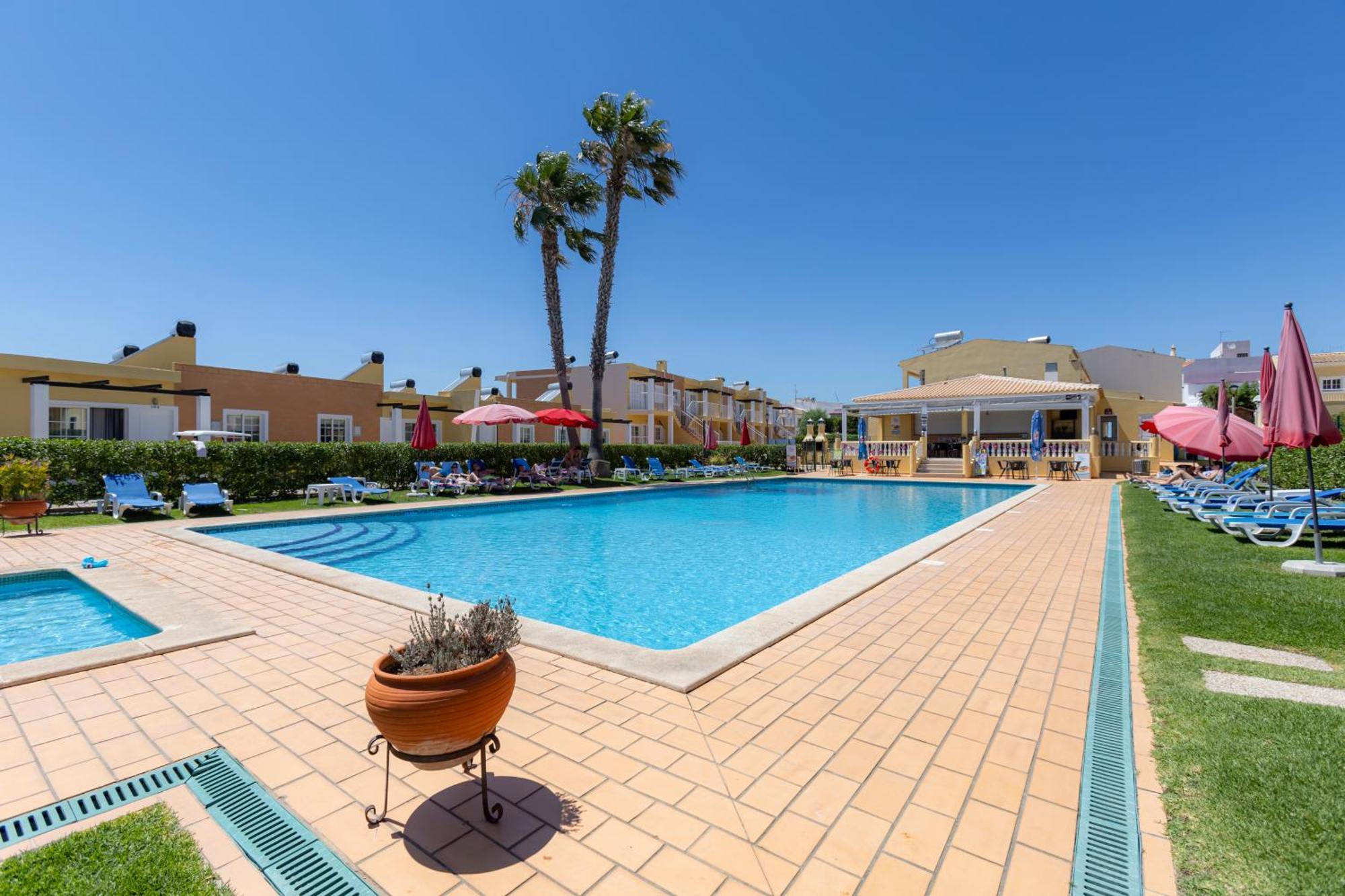 Villas Barrocal Pêra Екстериор снимка