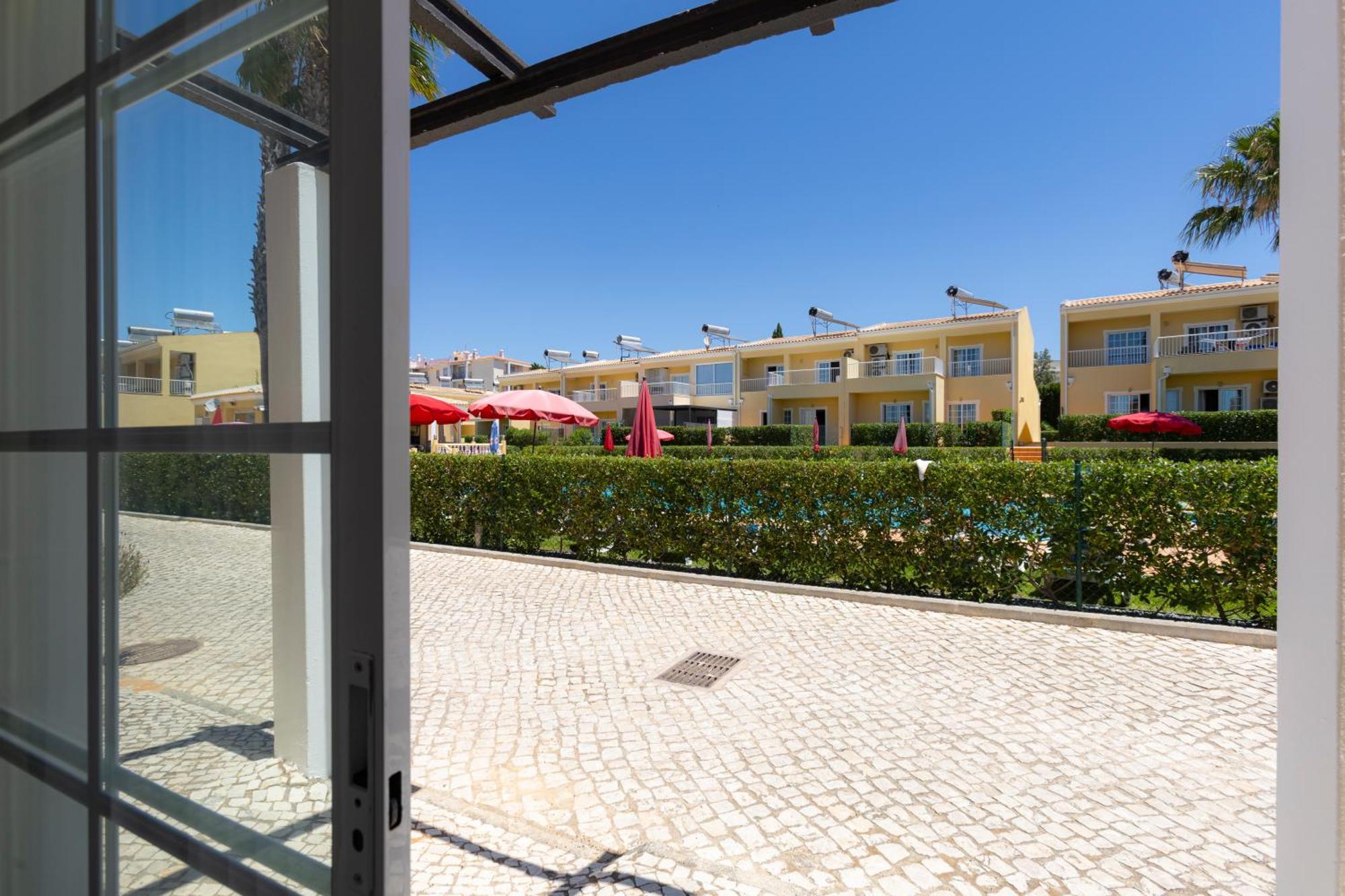 Villas Barrocal Pêra Екстериор снимка